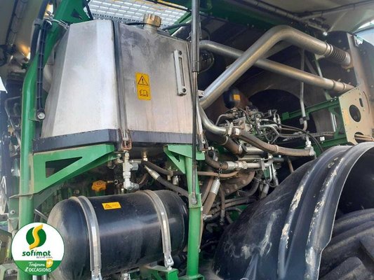 Ensileuse automotrice John Deere 8300