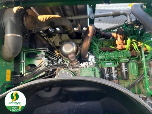 Ensileuse automotrice John Deere 8300