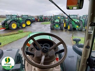 Tracteur agricole John Deere 6215R - 8