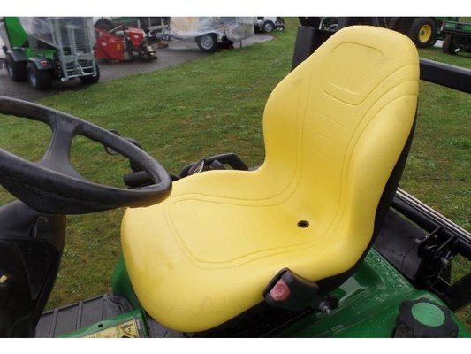 Tondeuse professionnelle John Deere X950R