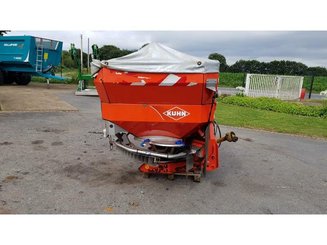 Distributeur d'engrais Kuhn AXIS401 - 2