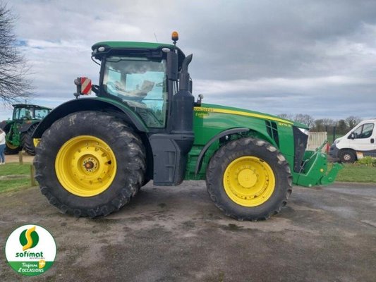 Tracteur agricole John Deere 8270R