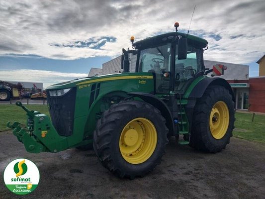 Tracteur agricole John Deere 8270R