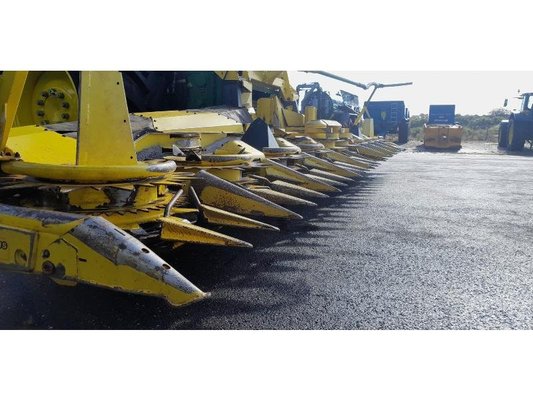 Ensileuse automotrice John Deere 9700