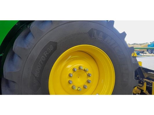 Ensileuse automotrice John Deere 9700