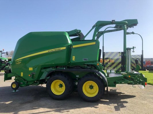 Presse enrubanneuse John Deere Presse enrubanneuse à chambre variable combi-enrubanneur combi enrubanneur C461R