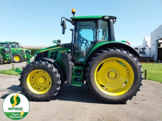 Tracteur agricole John Deere 6120M