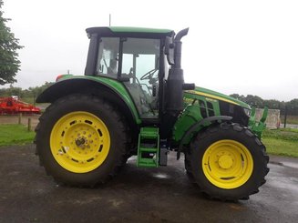 Tracteur agricole John Deere 6100M - 1