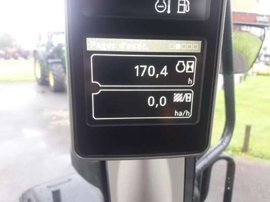 Tracteur agricole John Deere 6100M