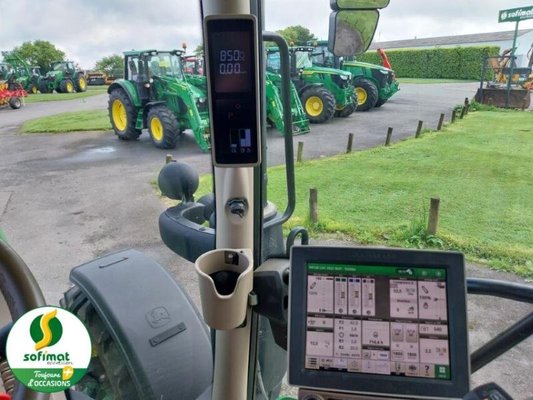 Tracteur agricole John Deere 6R120