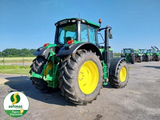 Tracteur agricole John Deere 6175M