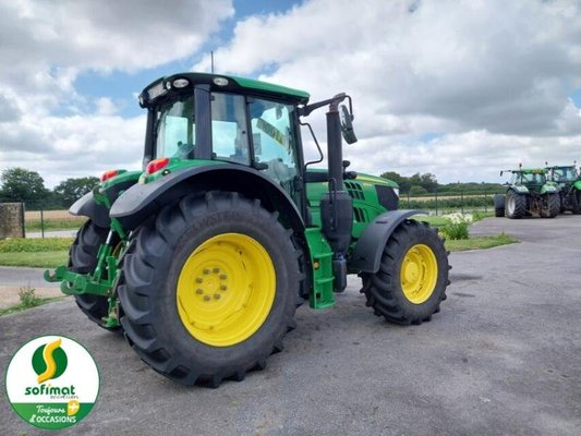 Tracteur agricole John Deere 6155M