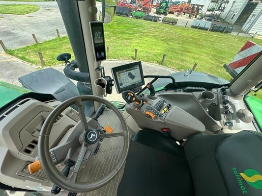 Tracteur agricole John Deere 6R165