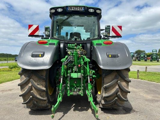 Tracteur agricole John Deere 6R165