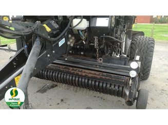 Presse à balles rondes New Holland ROLLBELT180 - 6
