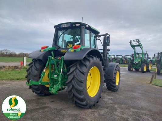 Tracteur agricole John Deere 6155M