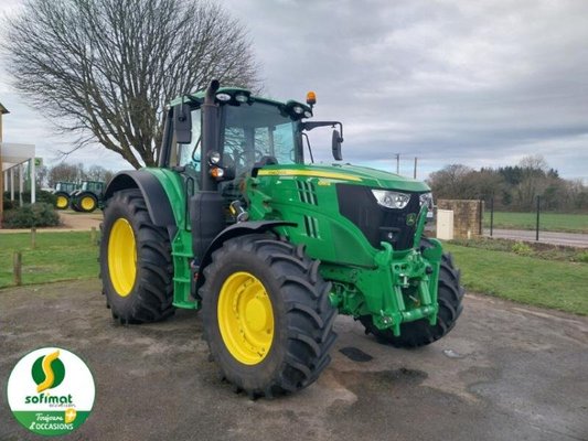 Tracteur agricole John Deere 6155M