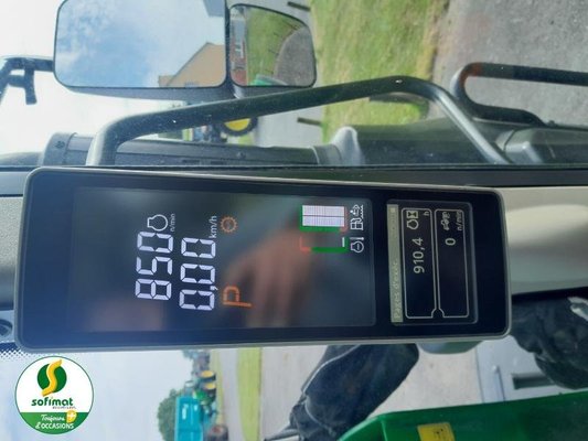 Tracteur agricole John Deere 6120M