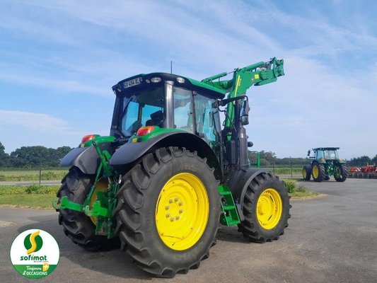 Tracteur agricole John Deere 6120M