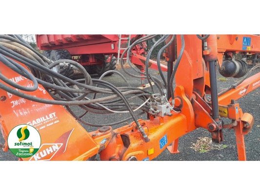 Charrue Kuhn VARIMANAGER8