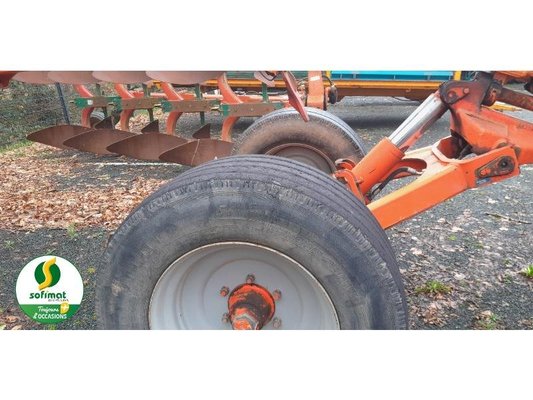 Charrue Kuhn VARIMANAGER8
