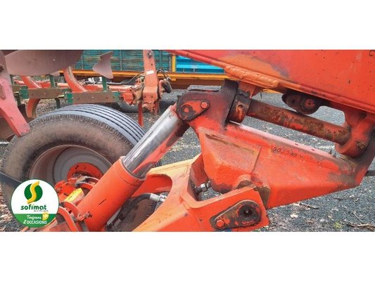 Charrue Kuhn VARIMANAGER8