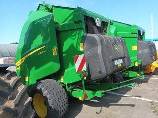 Presse à balles rondes John Deere V461M - 2