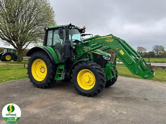 Tracteur agricole John Deere 6120M
