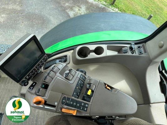 Tracteur agricole John Deere 7270R
