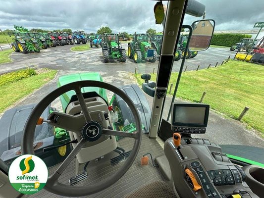 Tracteur agricole John Deere 7270R