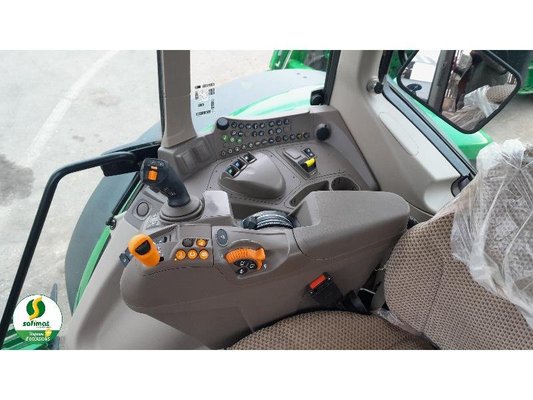 Tracteur agricole John Deere 6195M