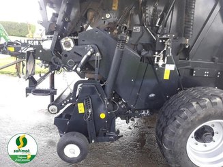 Presse à balles rondes Case IH RB465 - 4