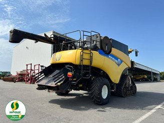 Moissonneuse batteuse New Holland CR9070 - 11