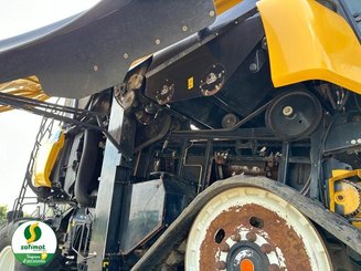 Moissonneuse batteuse New Holland CR9070 - 15