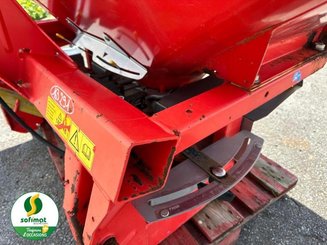 Distributeur d'engrais Kuhn MDS935 - 2