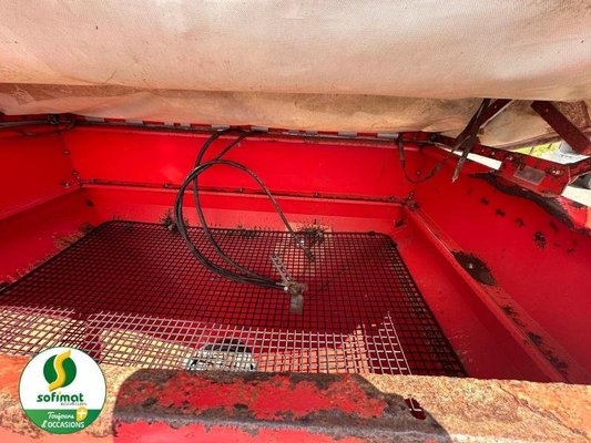 Distributeur d'engrais Kuhn MDS935