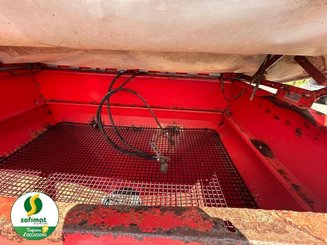 Distributeur d'engrais Kuhn MDS935 - 4