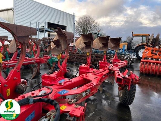 Charrue Pöttinger SERVO35S