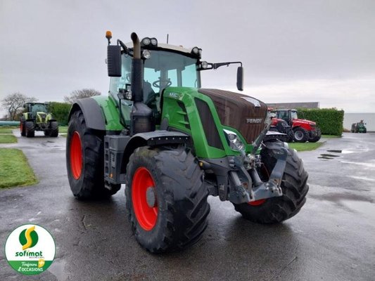 Tracteur agricole Fendt 826