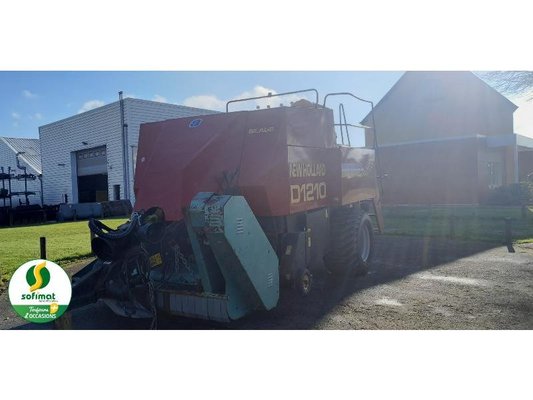 Presse à balles rondes New Holland D1210