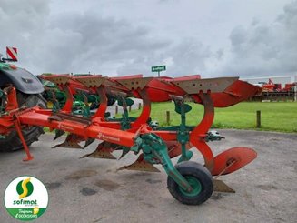 Charrue Kverneland F - 3