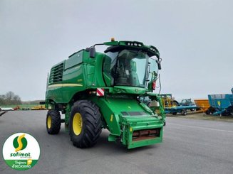 Moissonneuse batteuse John Deere T670 - 6