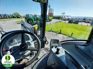 Tracteur agricole Valtra N122 - 8