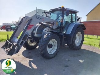 Tracteur agricole Valtra N122 - 1