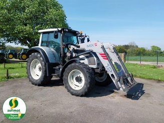 Tracteur agricole Valtra N122 - 5