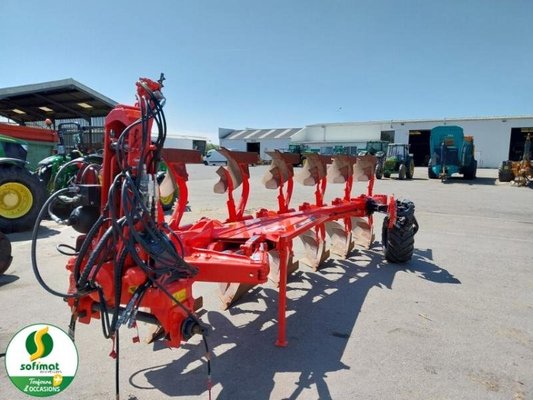 Charrue Kuhn VM183
