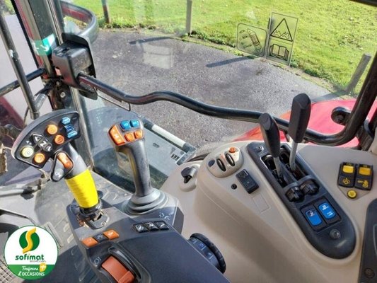 Tracteur agricole Massey Ferguson 7718