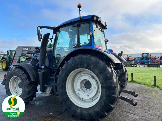 Tracteur agricole Valtra N134
