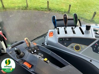 Tracteur agricole Valtra N134 - 5