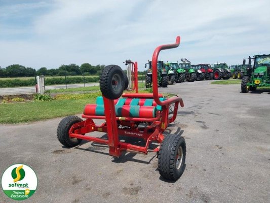 Presse enrubanneuse Taarup 7420